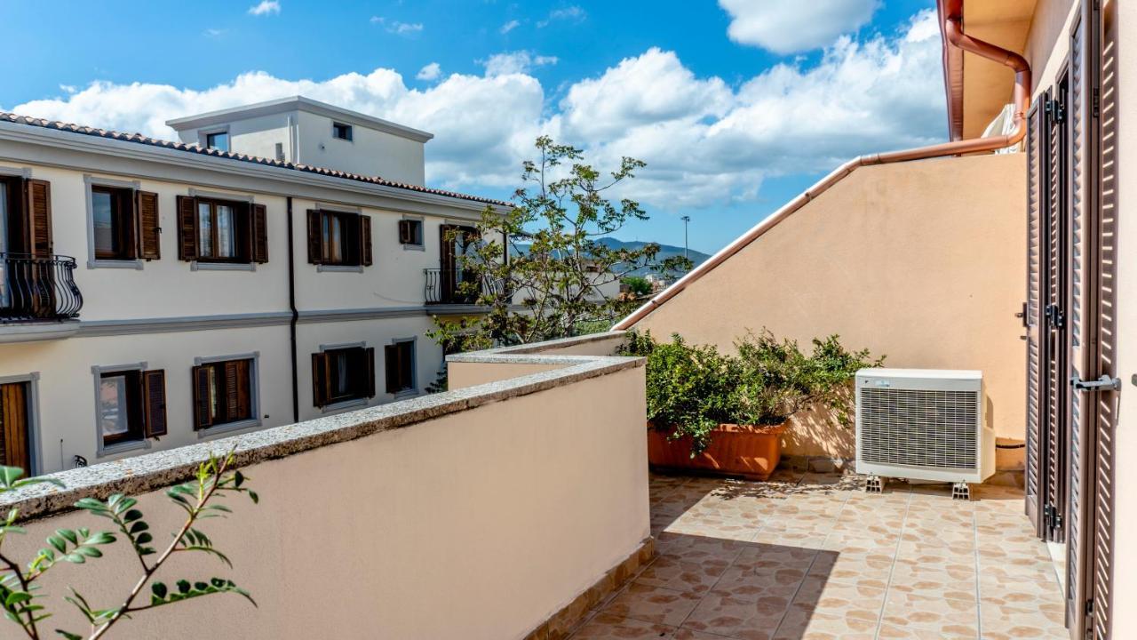 Sa Domu Downtown - Pms Casevacanze Olbia Ngoại thất bức ảnh